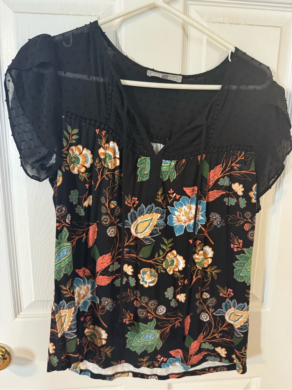 Daniel Rainn Black Floral Short-Sleeve Blouse with Multicolor Print